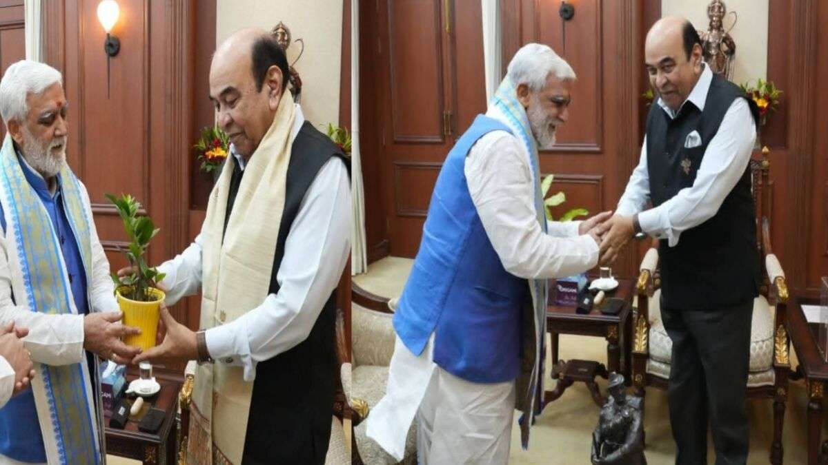 राजभवन में 'रेशमी' शिष्टाचार और शिक्षा के 'कड़े' संकल्प; पूर्व केंद्रीय मंत्री चौबे ने राज्यपाल को भेंट किया भागलपुर का गौरव, विक्रमशिला की धरती पर आने का मिला न्योता 1 राजभवन में 'रेशमी' शिष्टाचार और शिक्षा के 'कड़े' संकल्प; पूर्व केंद्रीय मंत्री चौबे ने राज्यपाल को भेंट किया भागलपुर का गौरव, विक्रमशिला की धरती पर आने का मिला न्योता