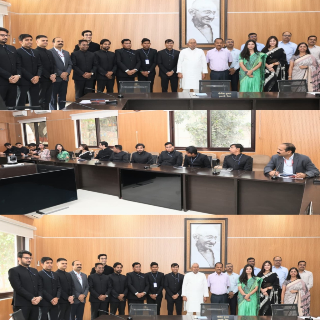 नितीश कुमार की 2024 बैच के आईएएस अधिकारियों के साथ 'संकल्प' में बड़ी बैठक: बिहार के भविष्य के नौकरशाहों को दिया सुशासन और सेवा का मंत्र 1 नितीश कुमार की 2024 बैच के आईएएस अधिकारियों के साथ 'संकल्प' में बड़ी बैठक: बिहार के भविष्य के नौकरशाहों को दिया सुशासन और सेवा का मंत्र
