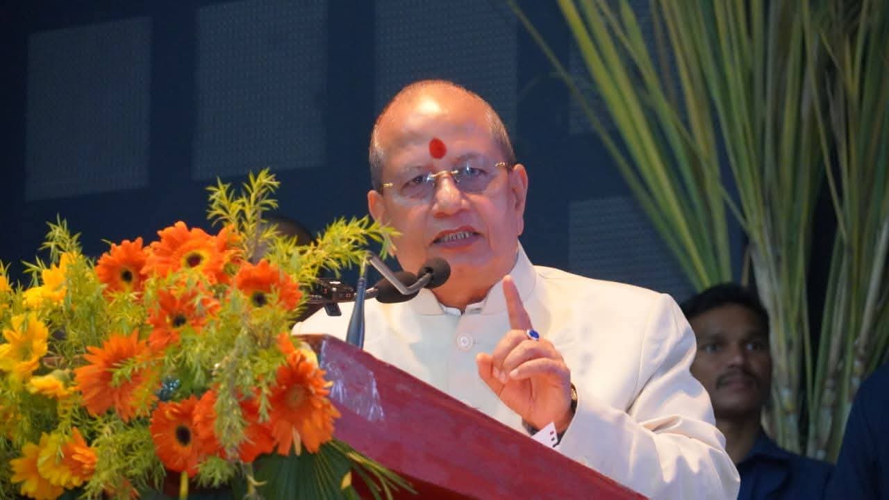 छपरा में भूमि सुधार जनसंवाद: डिप्टी CM विजय सिन्हा ने सुनी लोगों की समस्याएं, अधिकारियों को दिए सख्त निर्देश 1 छपरा में भूमि सुधार जनसंवाद: डिप्टी CM विजय सिन्हा ने सुनी लोगों की समस्याएं, अधिकारियों को दिए सख्त निर्देश