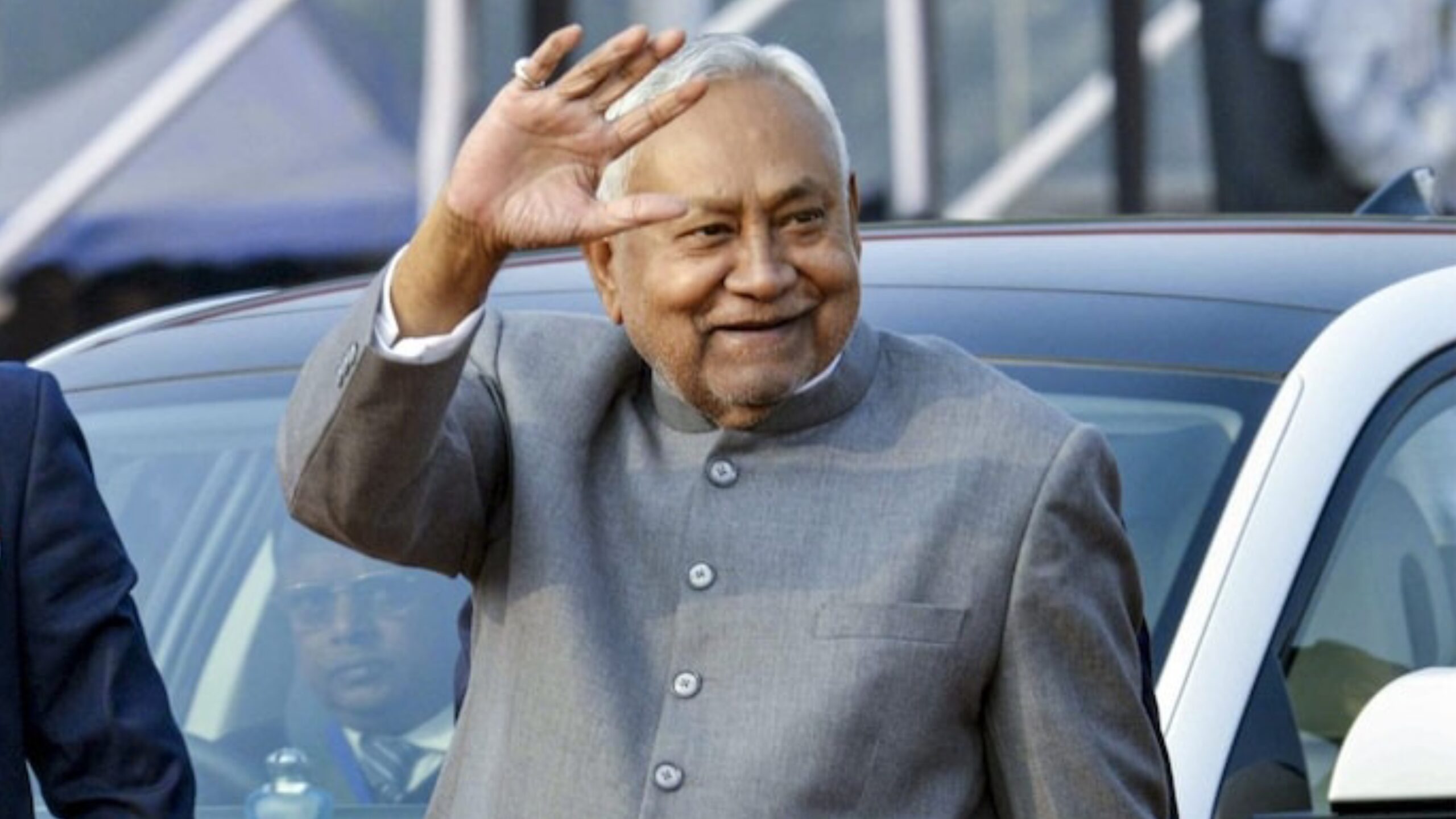 कुछ ही घंटों में साफ होगी तस्वीर: नीतीश कुमार के राज्यसभा नामांकन पर सस्पेंस