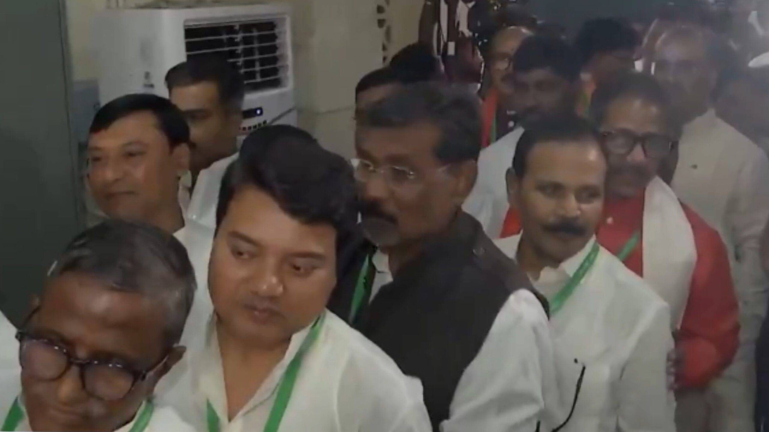 बिहार राज्यसभा चुनाव: पांच सीटों के लिए मतदान शुरू, पांचवीं सीट पर रोचक मुकाबला