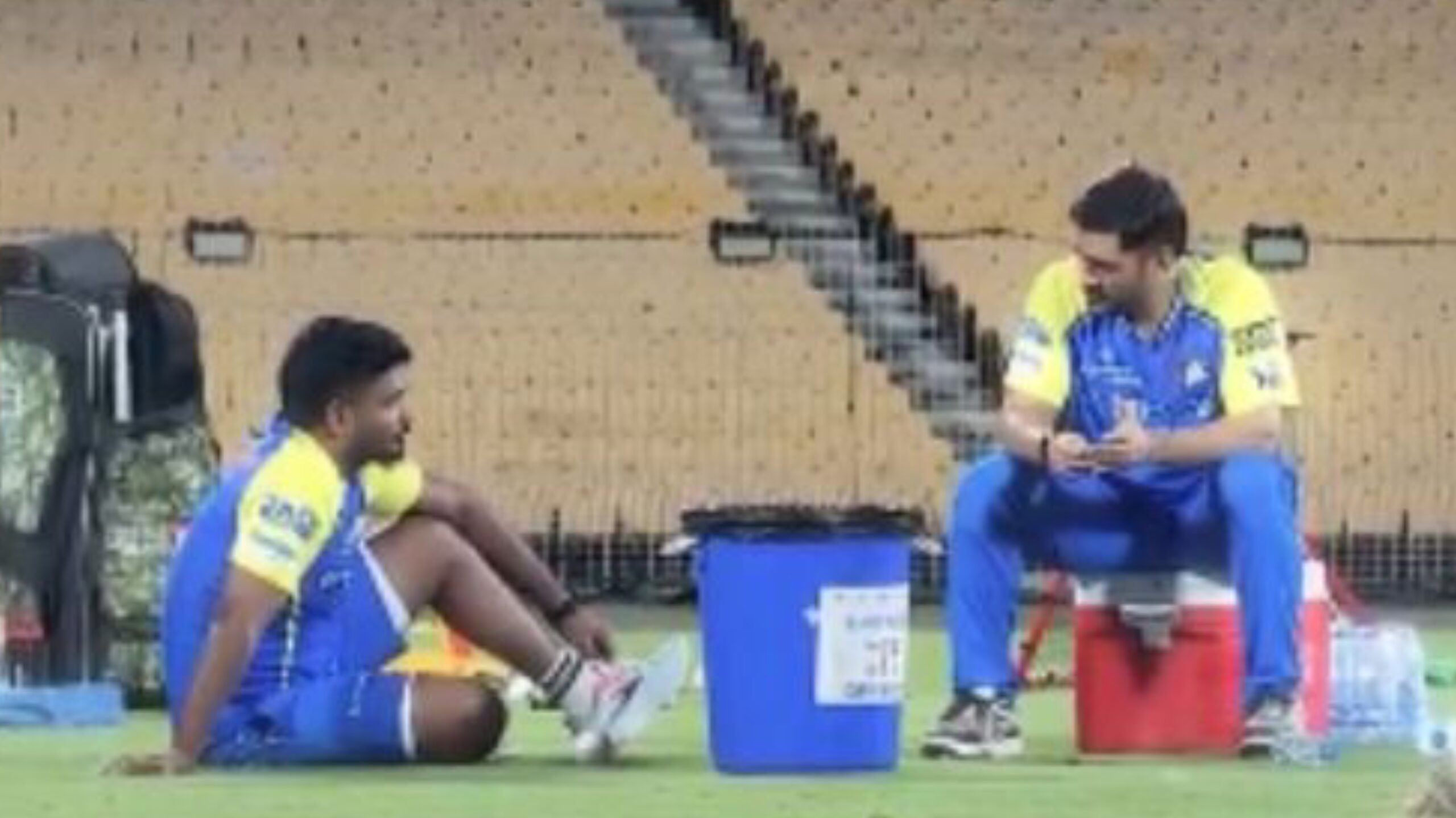 आईपीएल 2026 से पहले CSK कैंप में पहुंचे संजू सैमसन, धोनी संग लंबी बातचीत ने बढ़ाई उत्सुकता