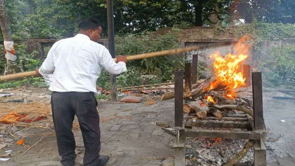 किशनगंज में हैरान कर देने वाला मामला: मृतक मानकर अंतिम संस्कार किया गया, युवक जिंदा निकला