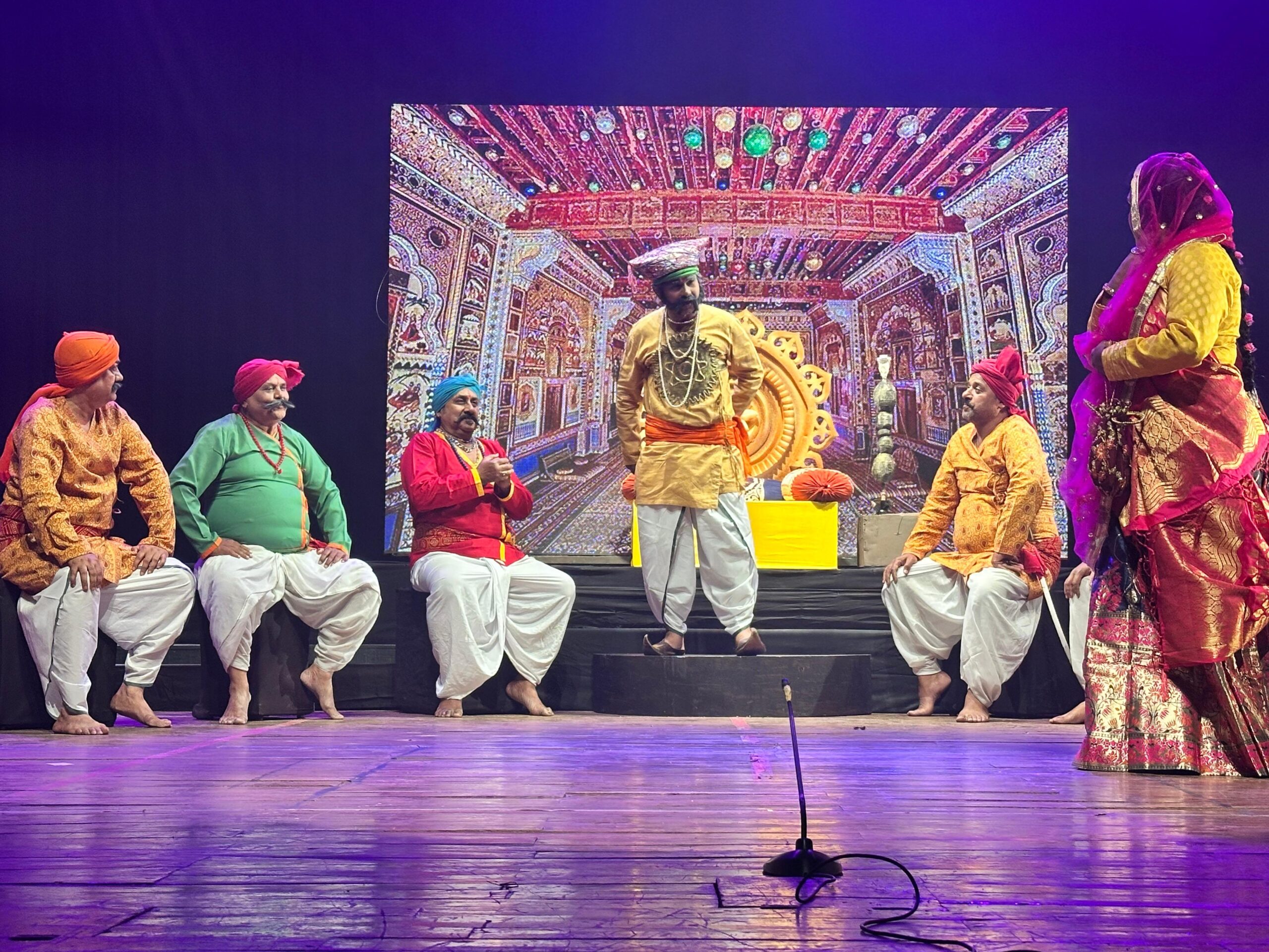 80 बरस के ‘शेर’ की शौर्यगाथा! पटना के प्रेमचंद रंगशाला में गूँजा “अधूरा सपना”; जब वीर कुँवर सिंह ने काट दी अपनी भुजा, रो पड़ा पूरा हॉल