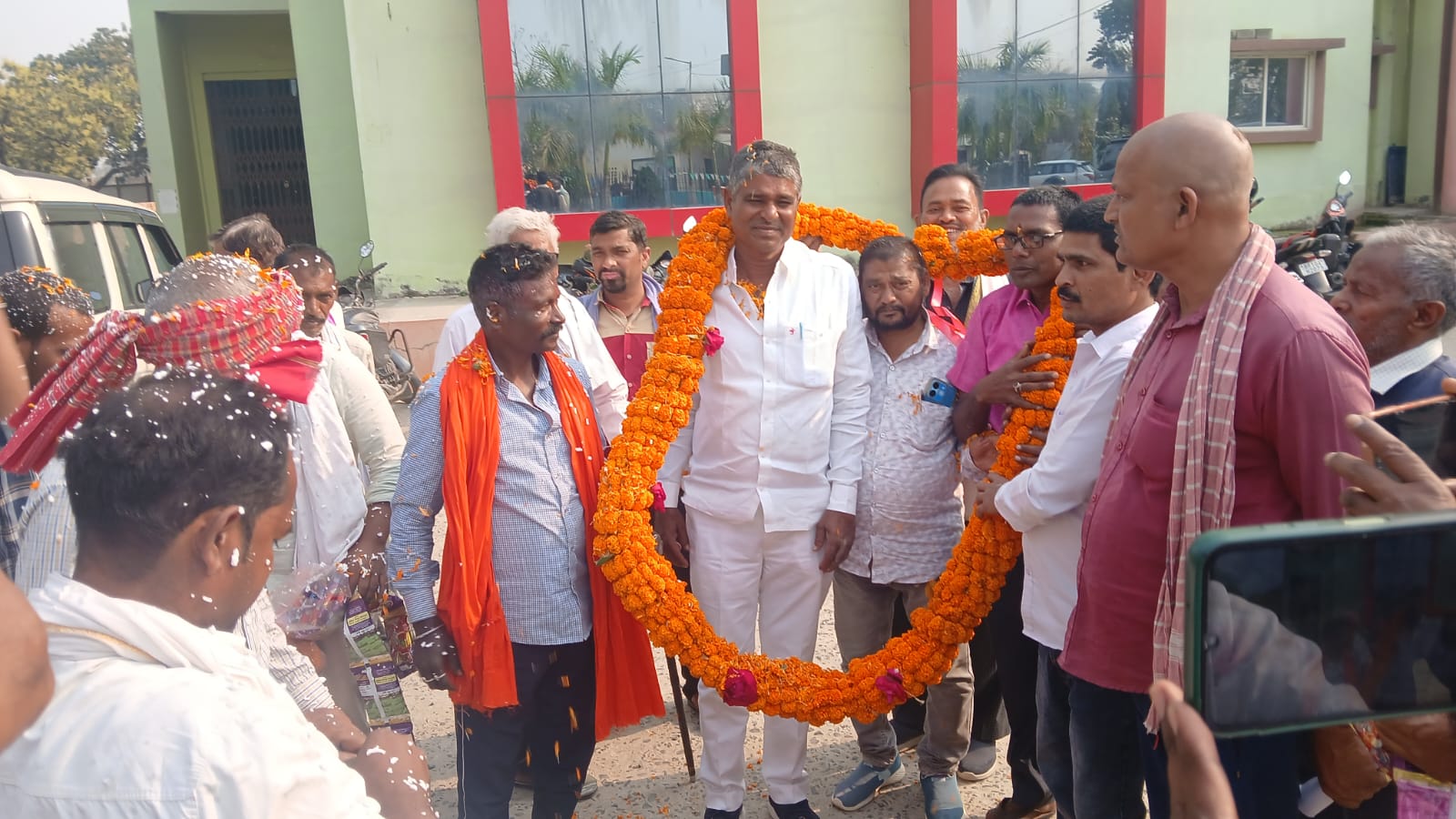 PACS Election 2026: सुल्तानगंज में ‘चुनावी बिगुल’ बजा! पहले दिन धांधी बेलारी से दो दिग्गजों ने भरा पर्चा; 7 पंचायतों में कड़ा मुकाबला