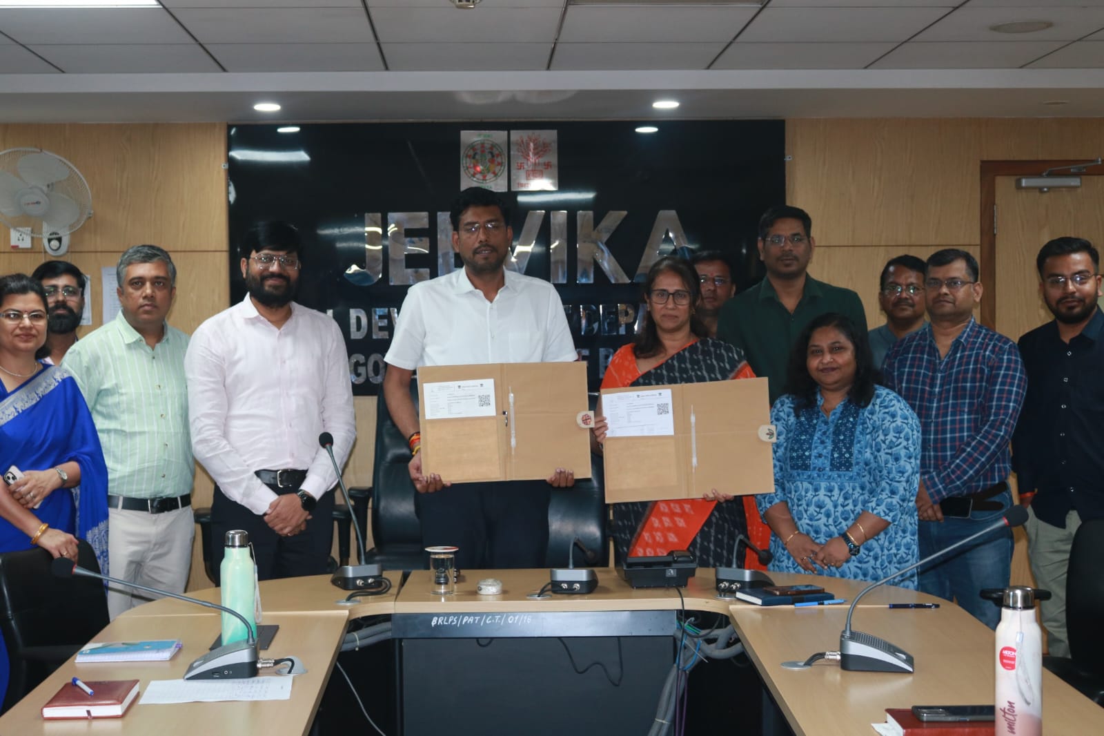 बिहार की दीदियों की ‘आवाज’ अब नहीं होगी अनसुनी! जीविका और पीरामल फाउंडेशन का बड़ा समझौता; पटना में बनेगा हाई-टेक कमांड सेंटर