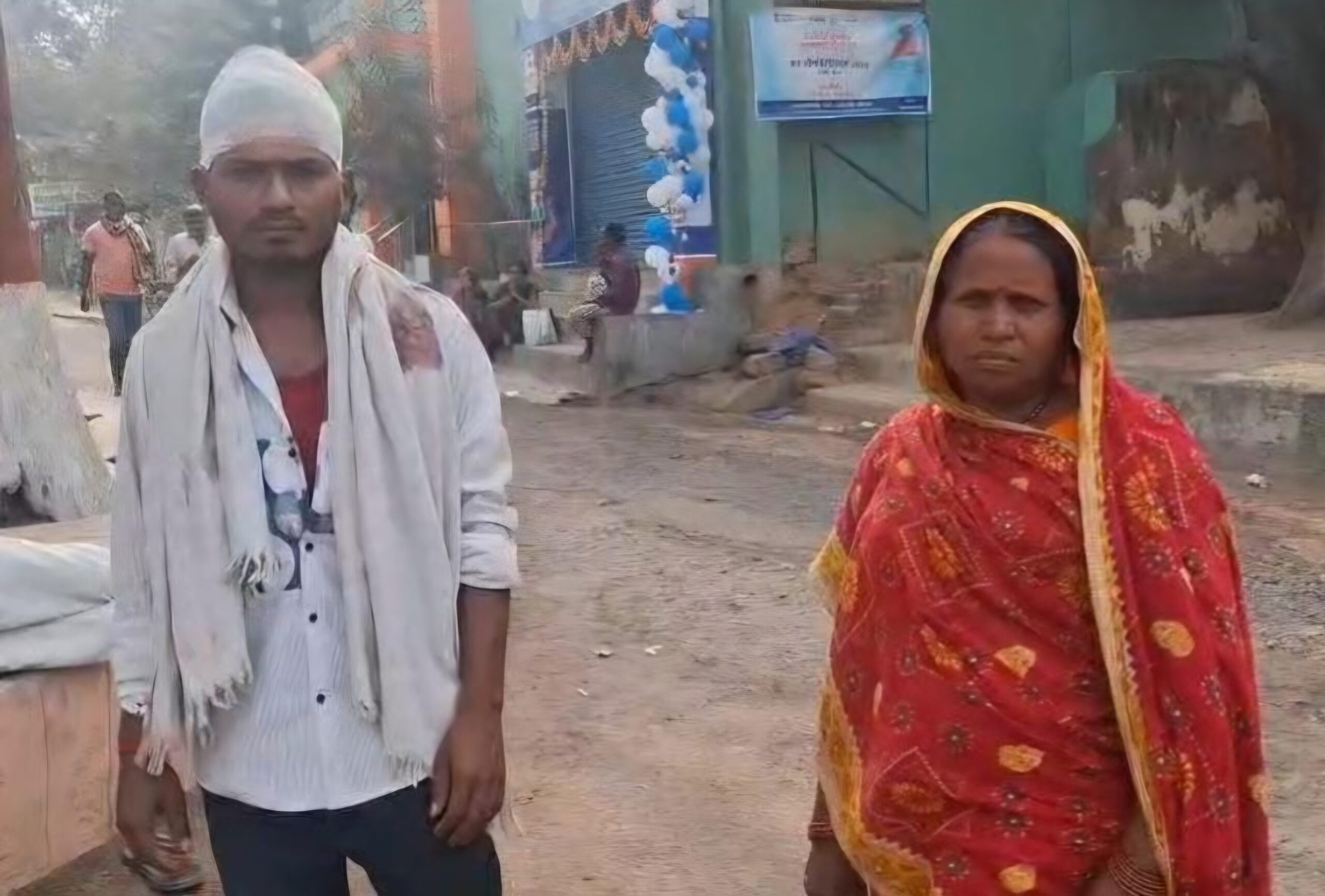 भागलपुर में ‘प्रसाद’ के नाम पर खून-खराबा! भागवत कथा में विवाद के बाद युवक को लाठी-डंडों से पीटा; मायागंज अस्पताल में भर्ती