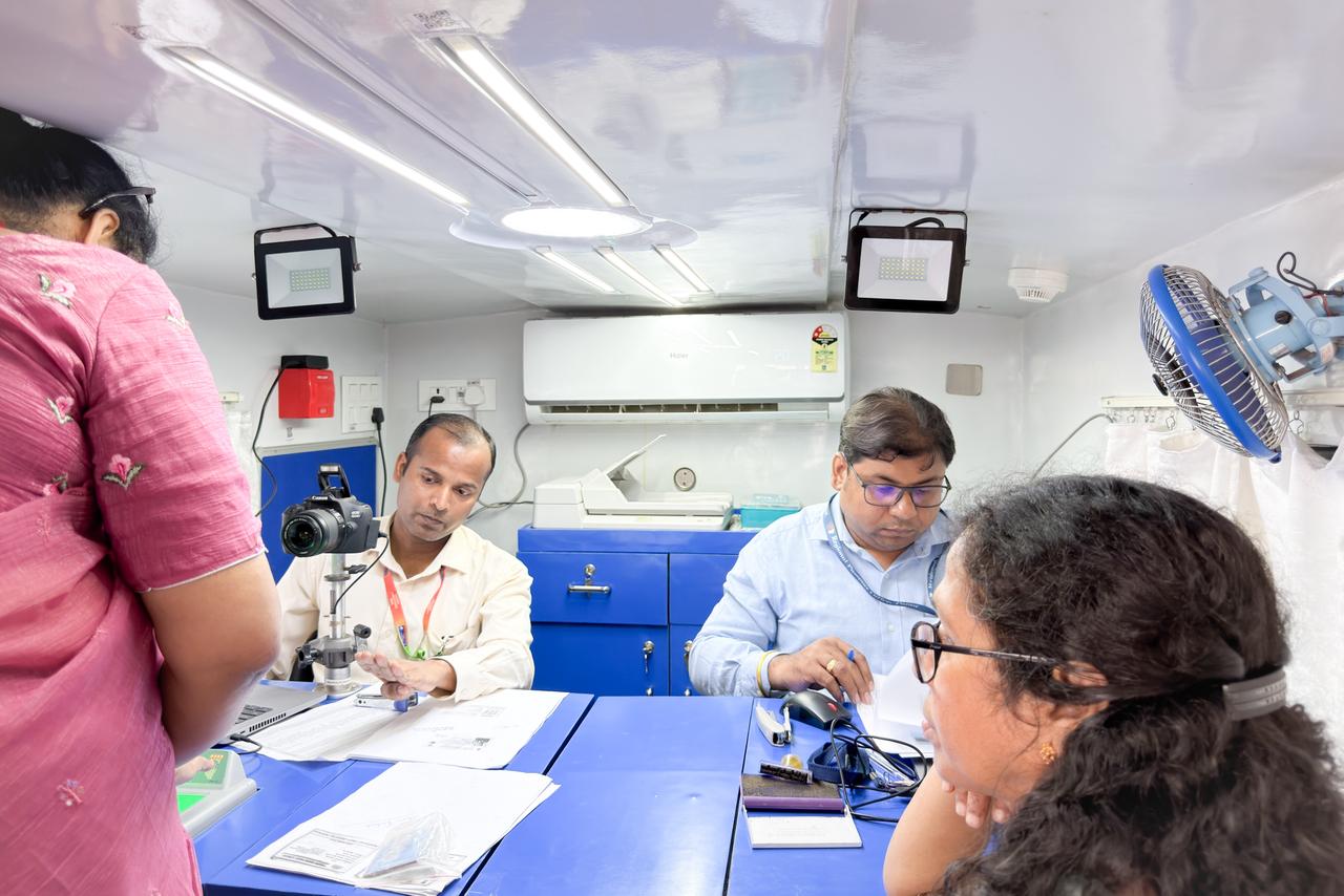 अब स्कूल परिसर में ही बनेगा पासपोर्ट! पटना के सेंट माइकल्स में ‘पासपोर्ट आपके द्वार’ की धूम; भागलपुर के लिए भी बड़ी घोषणा