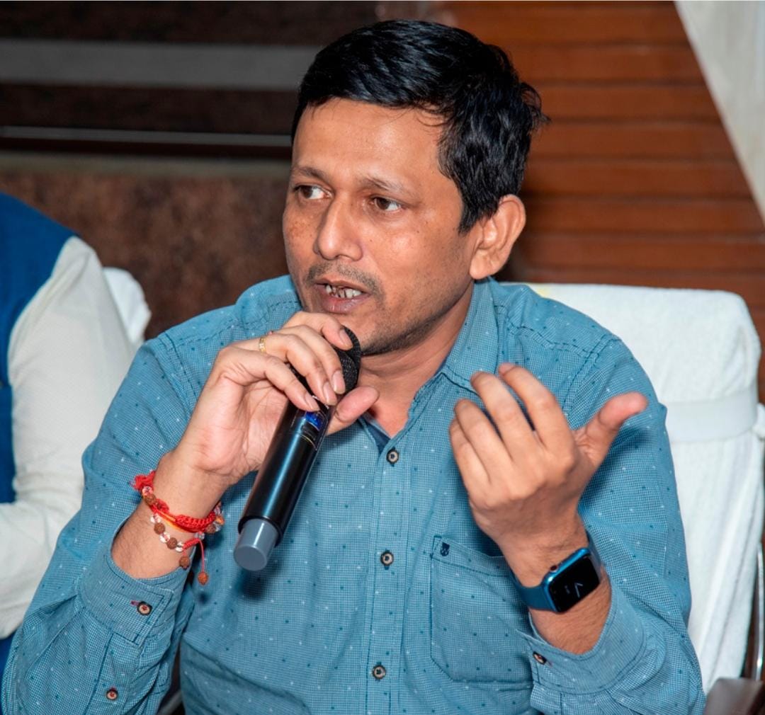 बैंकिंग सेक्टर में ‘सैलरी वॉर’! सीनियर अफसरों को 15 गुना ज्यादा बोनस? UFBU ने सरकार के खिलाफ खोला मोर्चा; कहा— ‘बांटो और राज करो’ वाली नीति