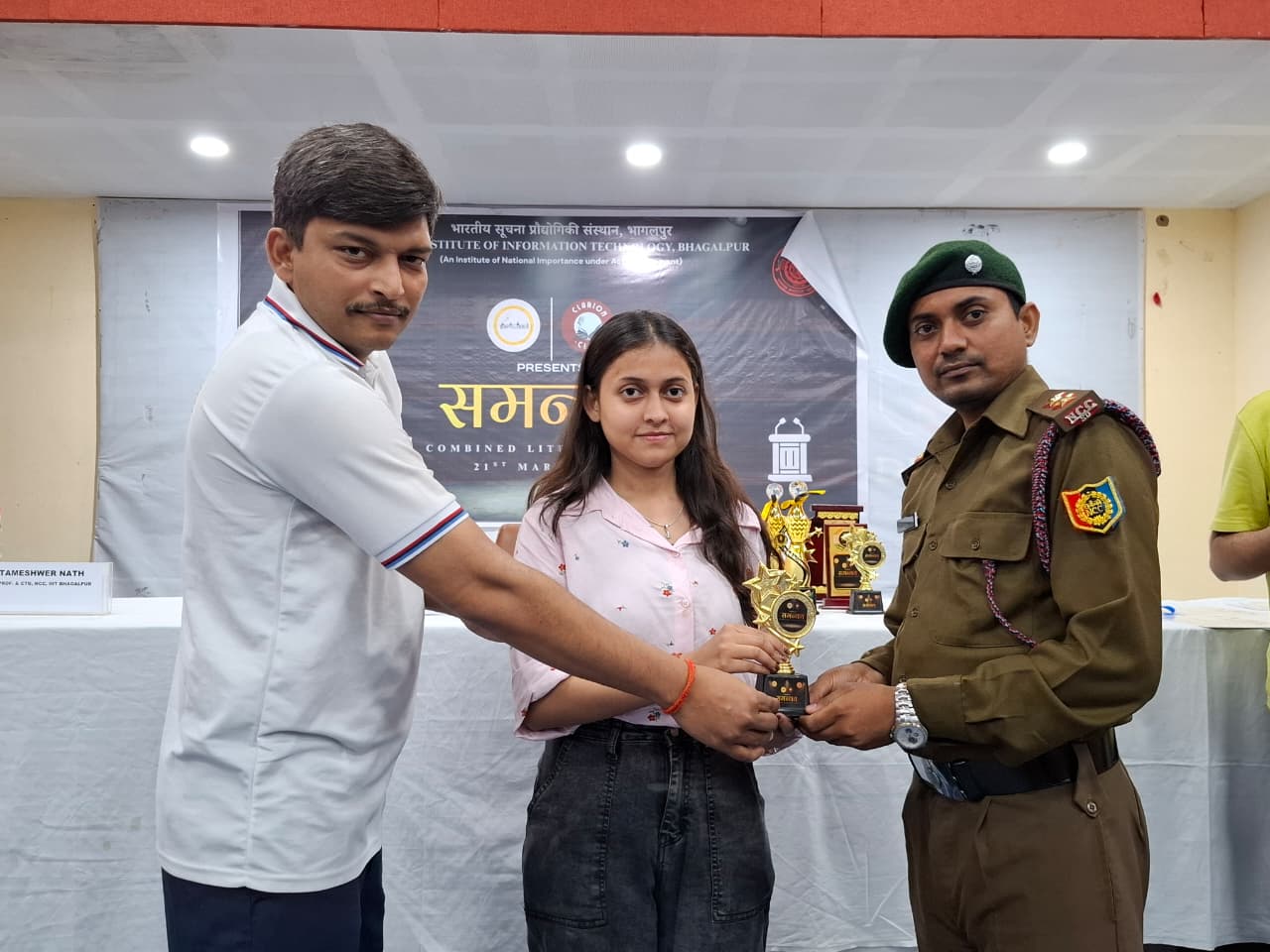 IIIT और BCE भागलपुर का ऐतिहासिक ‘समन्वय’! इंजीनियरिंग के आंगन में उतरी साहित्य की सरिता; ‘संसदीय बहस’ से लेकर ‘शायरी’ तक दिखा युवाओं का दम