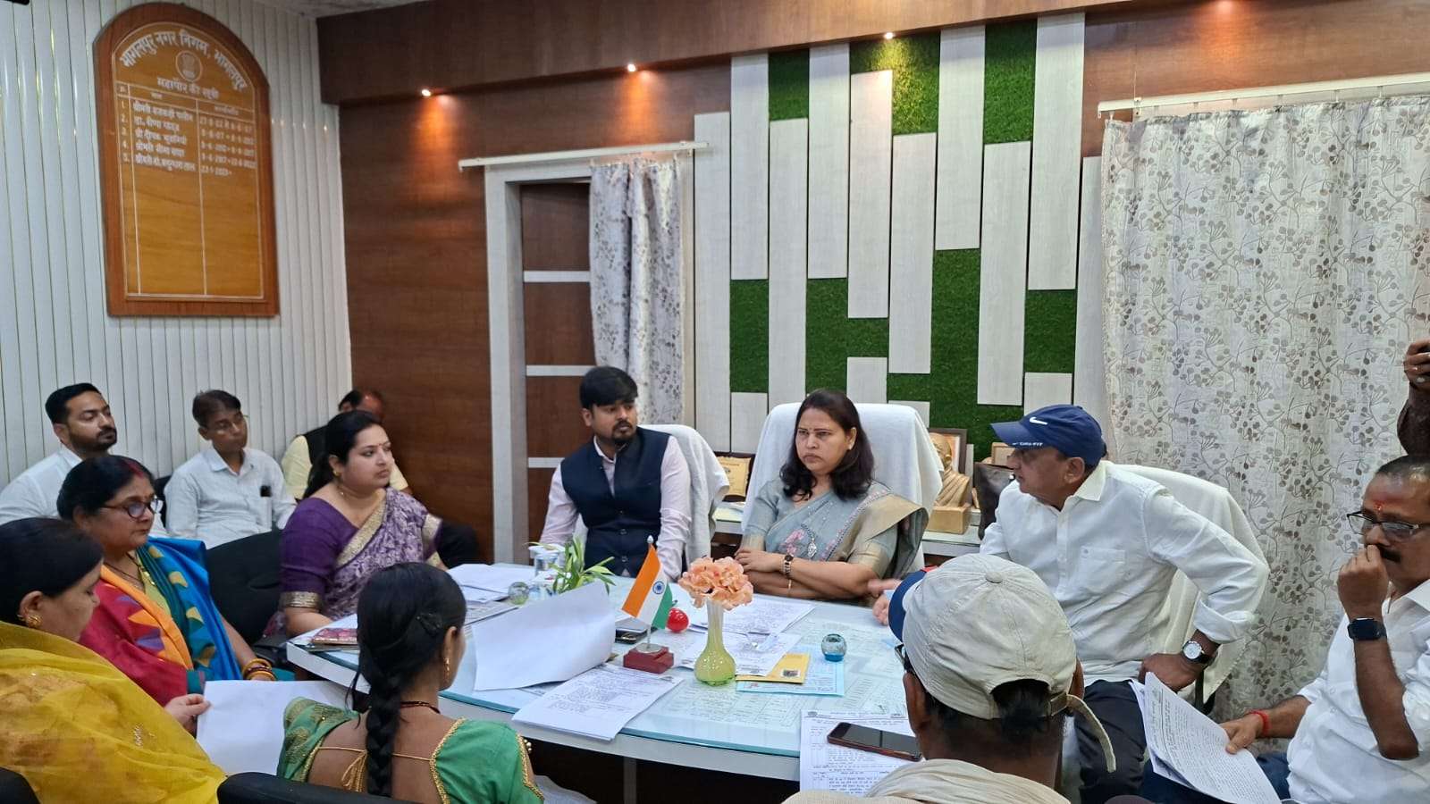 भागलपुर को ‘स्मार्ट’ बनाने की बड़ी तैयारी! करोड़ों की योजनाओं पर मेयर की मुहर; नाली, विज्ञापन और शॉपिंग कॉम्प्लेक्स से बदलेगी शहर की सूरत