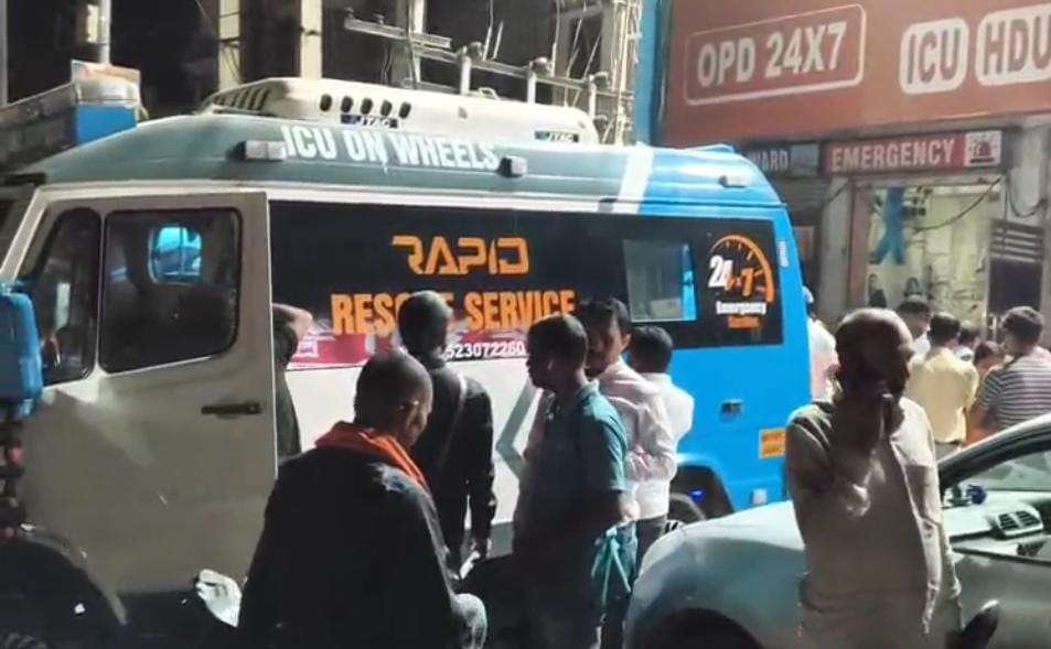 भागलपुर में ‘बत्ती गुल’ कर सीएसपी संचालक को मारी गोली! सीने में फंसी बुलेट, हालत नाजुक; बेहतर इलाज के लिए पटना रेफर