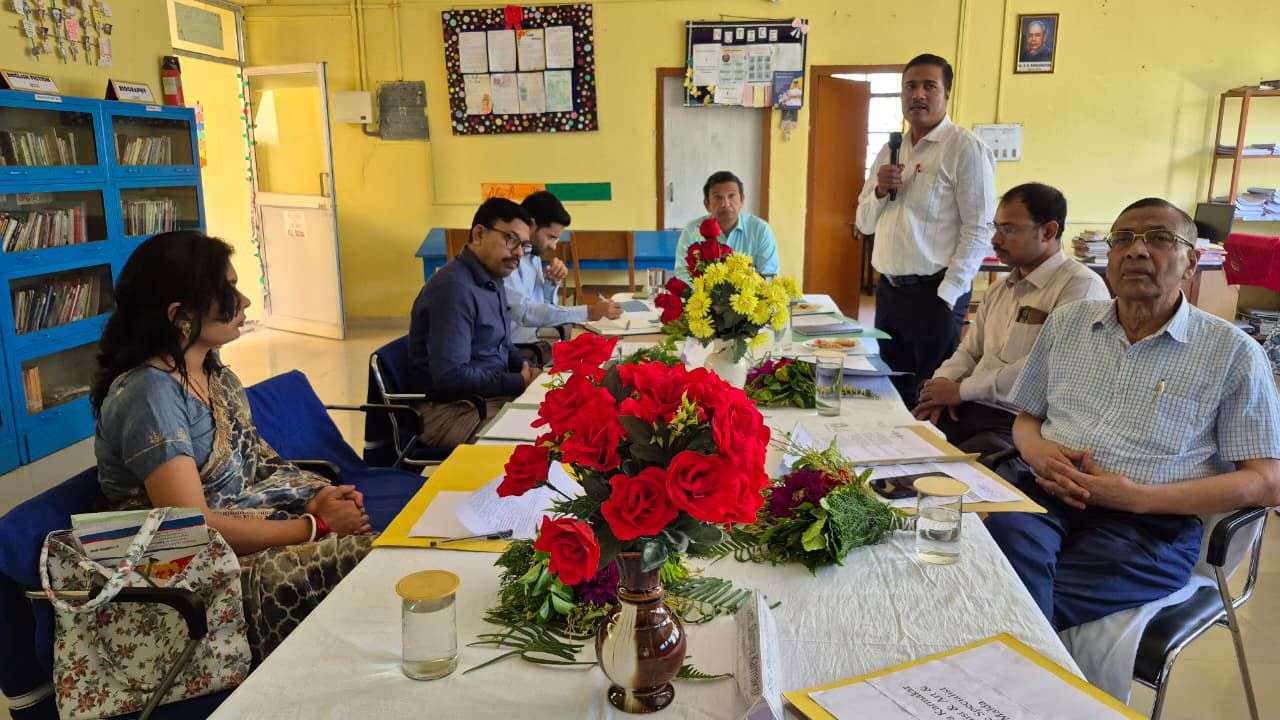 मालदा में केंद्रीय विद्यालय की VMC बैठक: शिक्षा गुणवत्ता, स्मार्ट क्लास और बुनियादी सुविधाओं पर बड़ा फैसला
