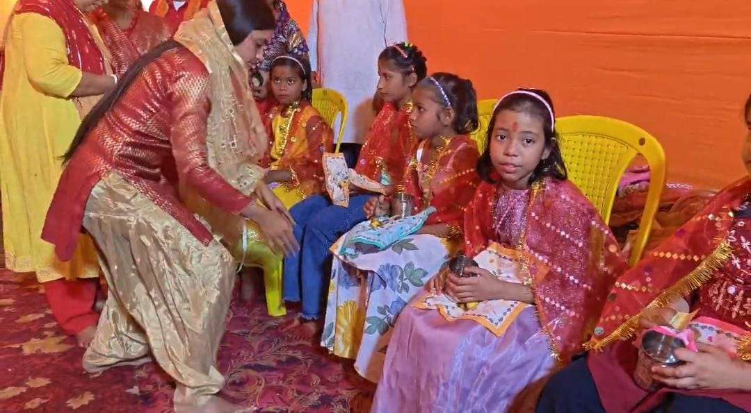 भागलपुर में रामनवमी शोभायात्रा की तैयारी तेज: कन्या पूजन के साथ हुआ शुभारंभ, महिलाओं की भागीदारी पर विशेष जोर