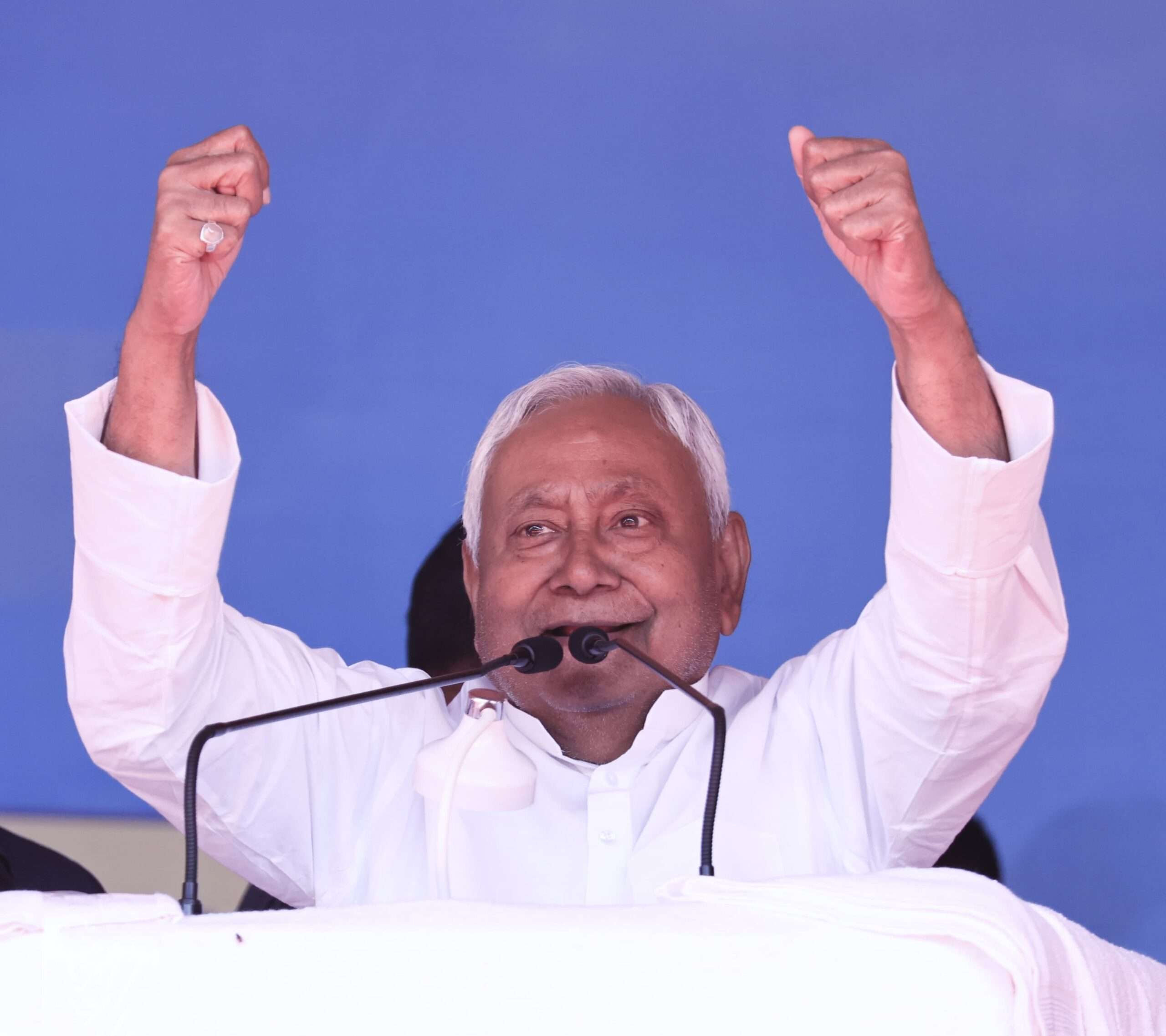 बक्सर के किला मैदान से नीतीश कुमार का 'विकसित बिहार' का शंखनाद; 592 करोड़ की योजनाओं की सौगात और 1 करोड़ नौकरियों का महा-संकल्प