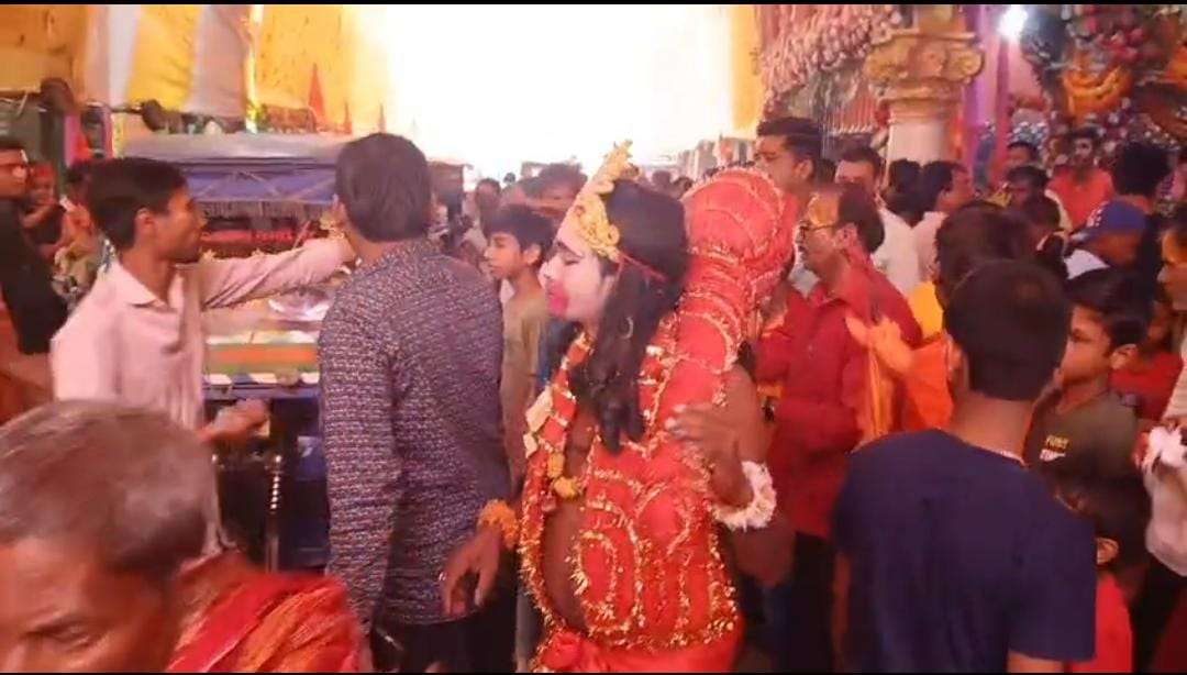 सुल्तानगंज के ‘मूंछ वाले हनुमान’ मंदिर में रामनवमी की धूम; महाआरती में उमड़े हजारों श्रद्धालु, 28 मार्च की संध्या सजेगा भव्य भंडारा