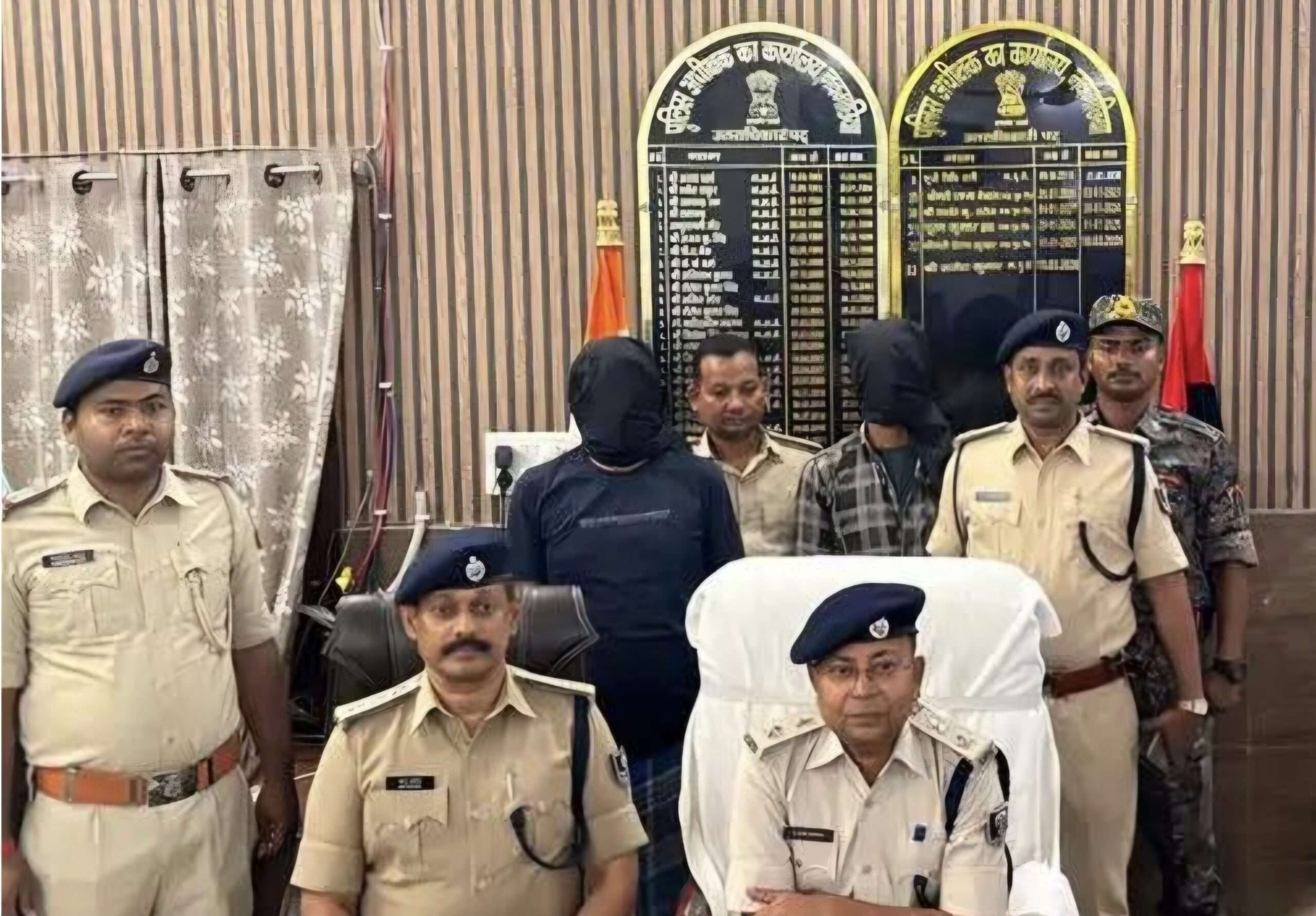 नवगछिया दियारा में फसल लूट की बड़ी साजिश नाकाम! STF और पुलिस ने दो कुख्यातों को भारी मात्रा में कारतूस के साथ दबोचा; अपराधियों के मंसूबों पर फिरा पानी