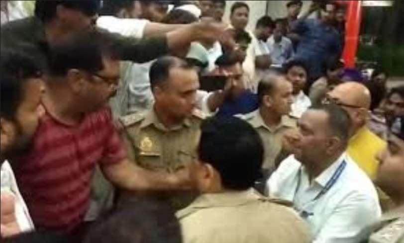 गाजीपुर में शर्मनाक घटना: 6 साल की मासूम से दरिंदगी, फिर 9 घंटे तक इलाज के लिए भटकता रहा परिवार