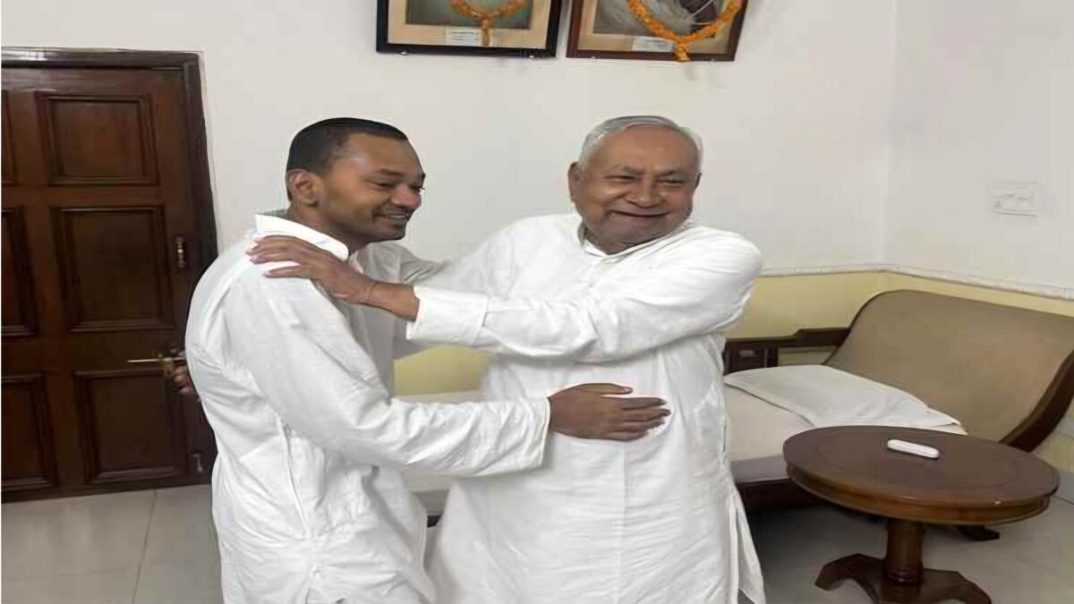 निशांत कुमार की राजनीति में एंट्री के बाद बढ़ी चर्चाएं, जेडीयू मंत्री बोले – राजनीति में सब संभव