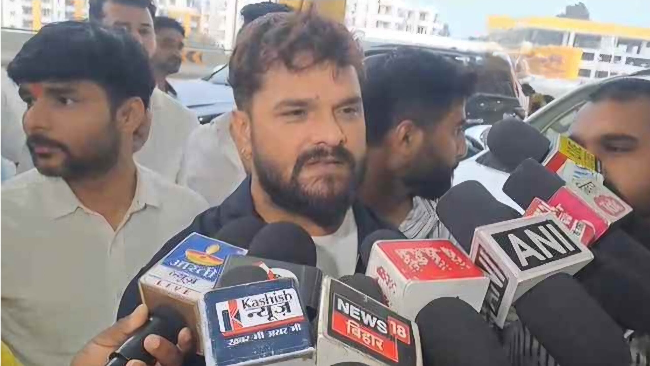 पटना में बोले खेसारी लाल यादव: निशांत कुमार को दी शुभकामनाएं, पवन सिंह को राज्यसभा नहीं मिलने पर जताई निराशा