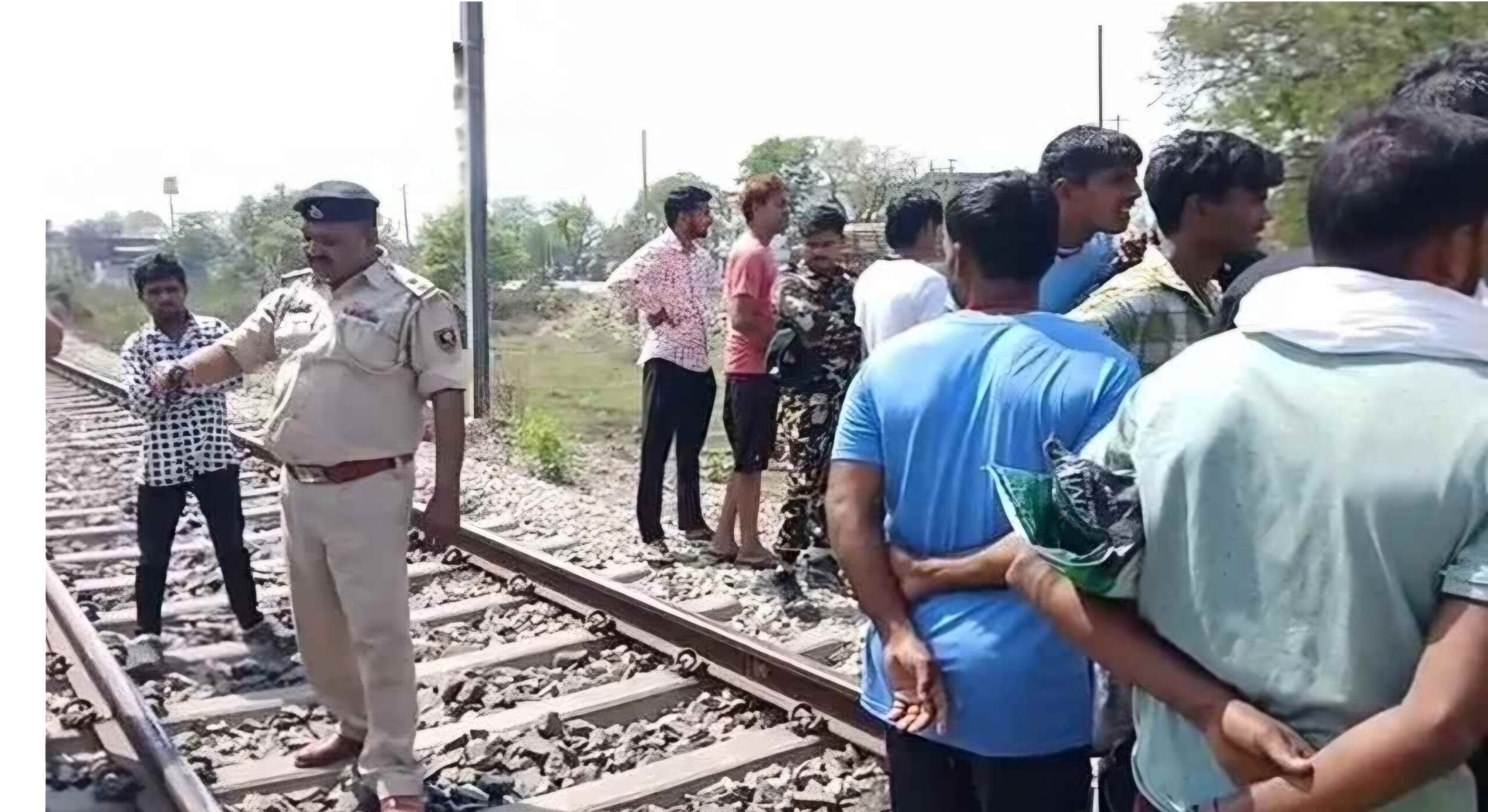 पटना–गया रेलखंड पर दो दर्दनाक हादसे: ट्रेन की चपेट में आने से दो लोगों की मौत, सांप से बचने के दौरान हुआ बड़ा हादसा