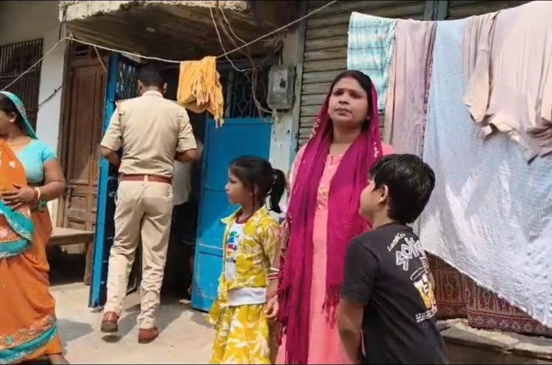 कोर्ट के आदेश पर ससुराल पहुंची महिला से मारपीट का आरोप, पति व ससुराल पक्ष पर गंभीर आरोप