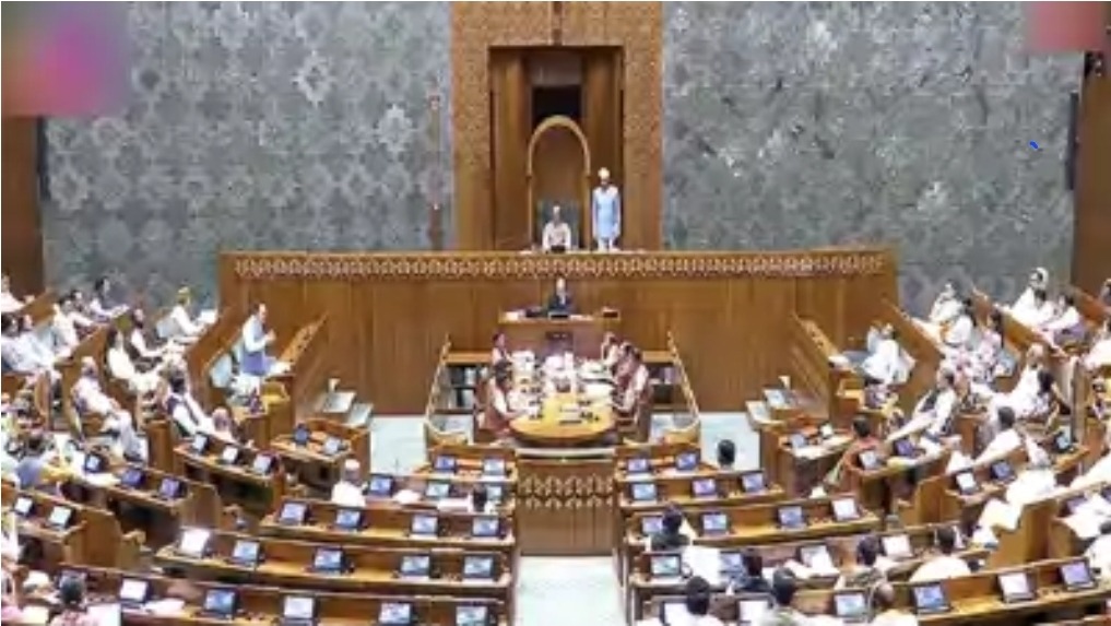 लोकसभा में बड़ा फैसला: विपक्ष के 8 सांसदों का निलंबन रद्द, कांग्रेस ने जताया खेद