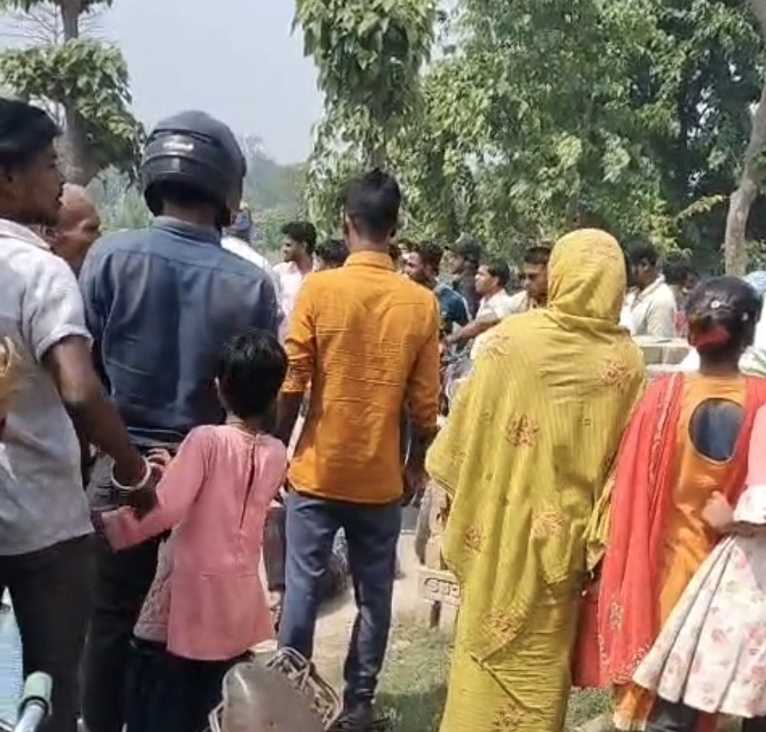 बेतिया में ‘जमीन’ के लिए जंग! पिपरा दुबे गांव बना रणक्षेत्र; वायरल वीडियो ने खोली पोल, 2 दबोचे गए