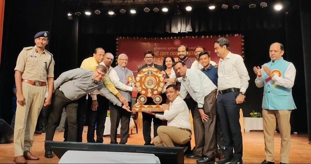 रेलवे सप्ताह समारोह में मालदा मंडल का जलवा: उत्कृष्ट सेवा के लिए अधिकारियों-कर्मचारियों को मिला सम्मान