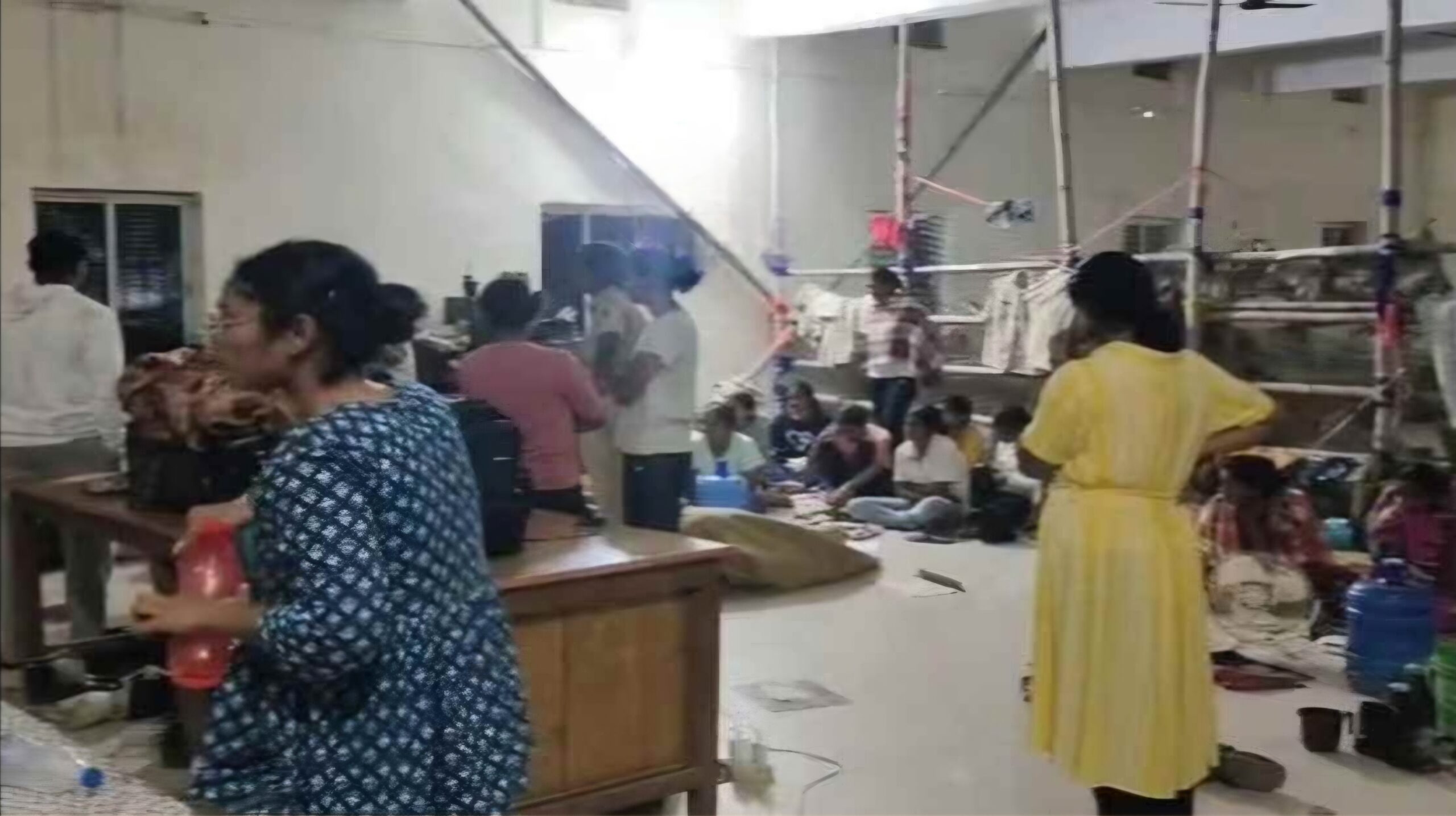 महिला कॉन्स्टेबल की संदिग्ध मौत: बंद बाथरूम में फंदे से मिला शव, नोट्स और मोबाइल से खुल सकते हैं राज