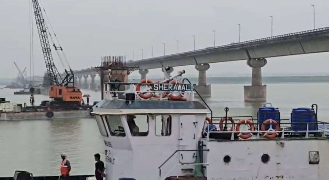 विक्रमशिला सेतु पूरी तरह सुरक्षित, गिरी फॉल्स दीवार पुल का हिस्सा नहीं: एसडीओ विकास कुमार