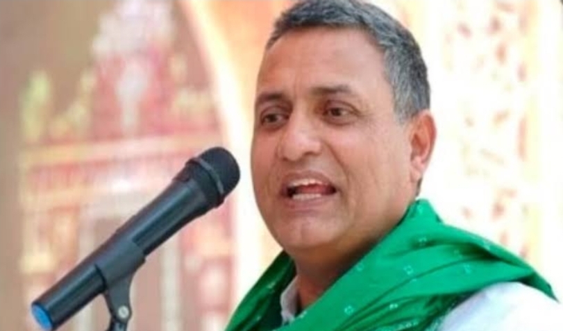 ओडिशा में किसान आंदोलन के दौरान बक्सर सांसद सुधाकर सिंह गिरफ्तार, राजद ने बताया लोकतंत्र पर हमला 1 ओडिशा में किसान आंदोलन के दौरान बक्सर सांसद सुधाकर सिंह गिरफ्तार, राजद ने बताया लोकतंत्र पर हमला