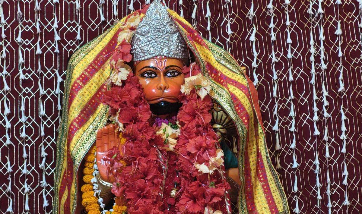 रामनवमी पर नयाबाजार हनुमान मंदिर में दो दिवसीय भव्य पूजनोत्सव, भक्तिमय माहौल में उमड़ा जनसैलाब 1 रामनवमी पर नयाबाजार हनुमान मंदिर में दो दिवसीय भव्य पूजनोत्सव, भक्तिमय माहौल में उमड़ा जनसैलाब