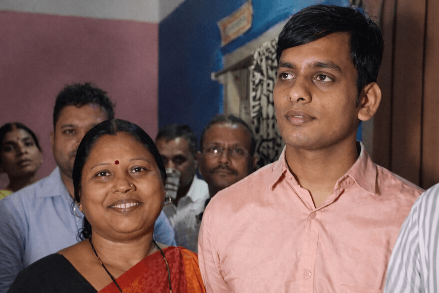 अंधेरे को चीरकर नवादा के ‘रवि’ ने बिखेरी चमक! UPSC में हासिल की 20वीं रैंक; मां पढ़ती थी किताबें, पिता ने दिया साथ, अब बनेंगे ‘सूरज’ की तरह IAS