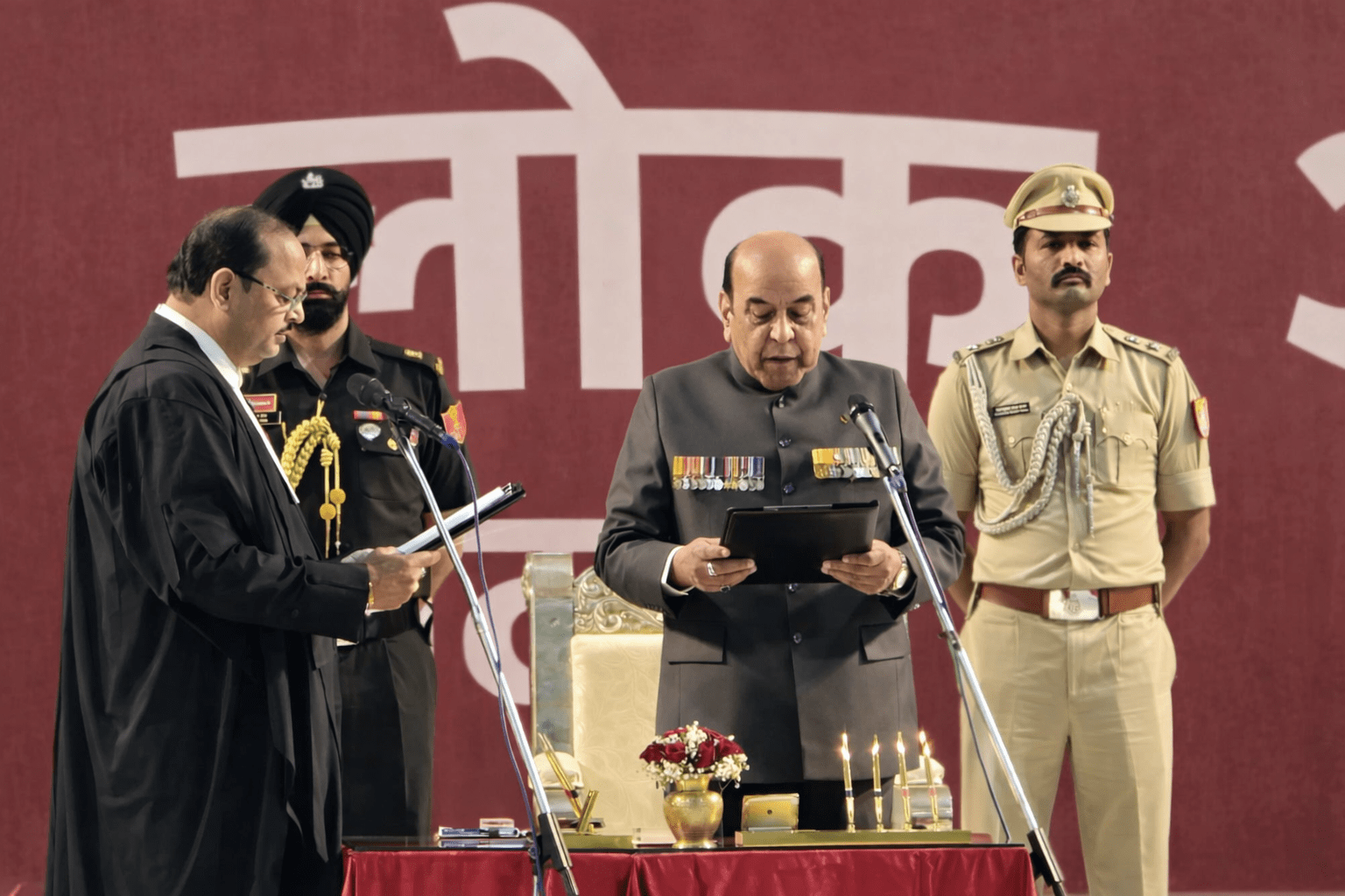 बिहार को मिला ‘वॉरियर’ गवर्नर! रिटायर्ड ले. जनरल सैयद अता हसनैन ने ली शपथ; कश्मीर के ‘हीरो’ अब राजभवन के सारथी