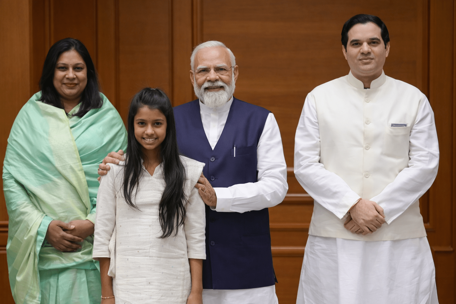 वरुण गांधी की सक्रिय राजनीति में वापसी के संकेत? पीएम मोदी से मुलाकात के बाद बढ़ीं अटकलें