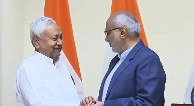 नीतीश कुमार का 'दिल्ली अध्याय' शुरू: राज्यसभा की शपथ के साथ बनाया चारों सदनों का अनोखा रिकॉर्ड, अब बिहार की कुर्सी छोड़ने की तैयारी