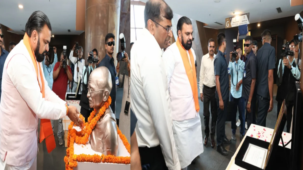 बापू टावर: चंपारण के सत्याग्रह से 'मोहन से महात्मा' तक का सफर; सम्राट चौधरी ने किया गर्दनीबाग स्थित गांधी विरासत का दीदार 1 बापू टावर: चंपारण के सत्याग्रह से 'मोहन से महात्मा' तक का सफर; सम्राट चौधरी ने किया गर्दनीबाग स्थित गांधी विरासत का दीदार