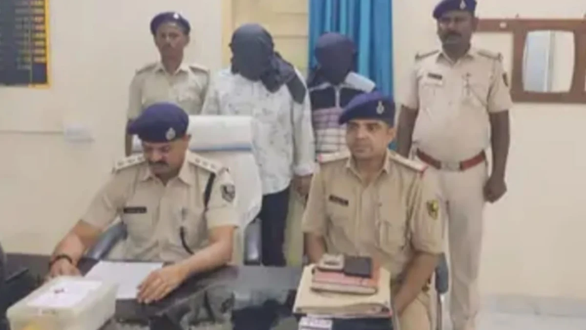 ​खुसरूपुर: फोरलेन पर रैपिडो चालक को लूटने वाले दो बदमाश गिरफ्तार, कट्टा और बाइक बरामद