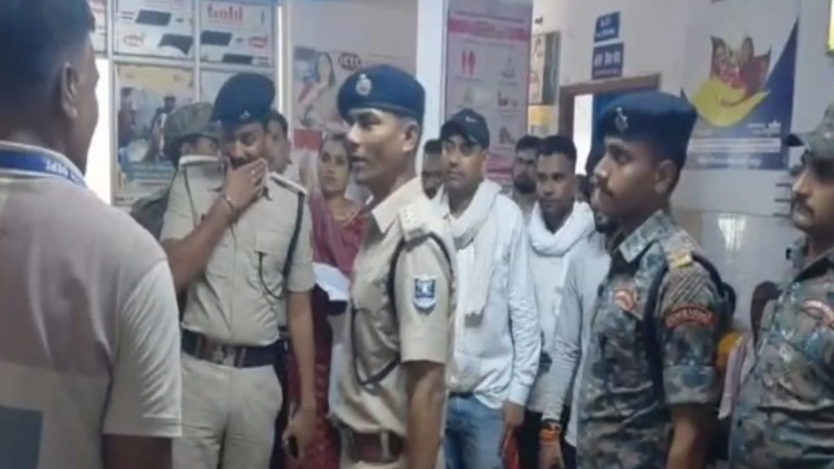 ​जमुई में पुलिस टीम पर जानलेवा हमला: तीन जवान लहूलुहान