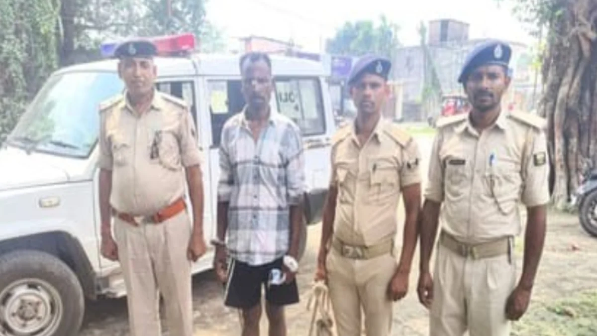 किशनगंज में हैवानियत: पति ने पत्नी को पीट-पीटकर सुलाई मौत की नींद; अपनी ही बेटी की शिकायत पर सलाखों के पीछे पहुँचा कातिल पिता