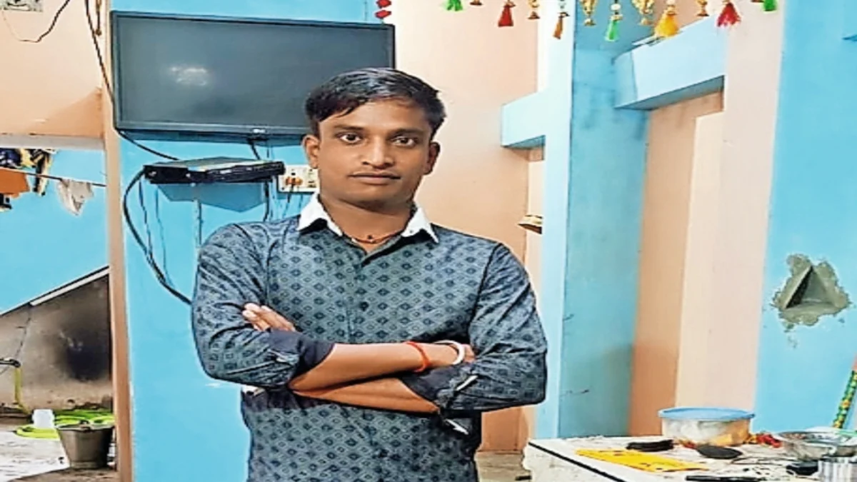 ​सीवान: अपनी ही शादी का कार्ड बांटने निकले युवक की हादसे में मौत; NH 331 पर मातम में बदलीं खुशियां