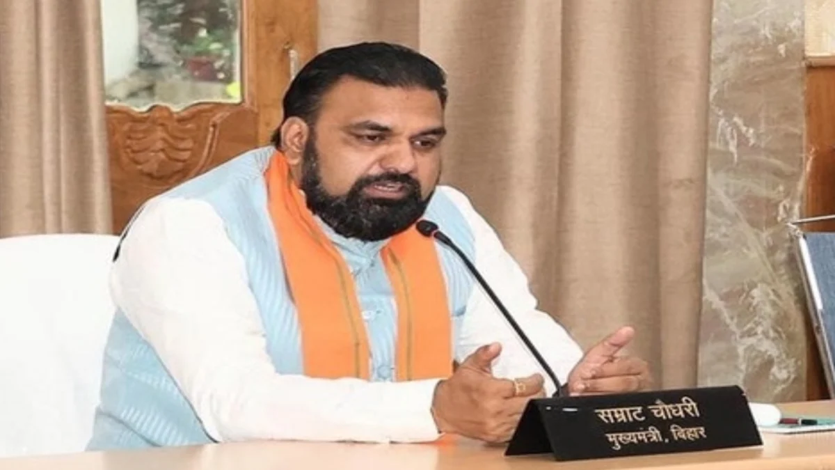 बिहार में कुदरत का कहर: वज्रपात और आंधी-तूफान ने ली 12 लोगों की जान; मुख्यमंत्री ने जताया शोक, पीड़ित परिवारों को 4-4 लाख की मदद का निर्देश 1 बिहार में कुदरत का कहर: वज्रपात और आंधी-तूफान ने ली 12 लोगों की जान; मुख्यमंत्री ने जताया शोक, पीड़ित परिवारों को 4-4 लाख की मदद का निर्देश