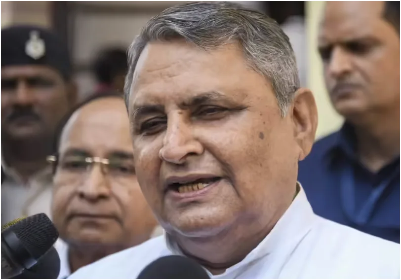 बिहार के नए मुख्यमंत्री पर सस्पेंस, विजय चौधरी बोले- अंतिम फैसला बीजेपी करेगी