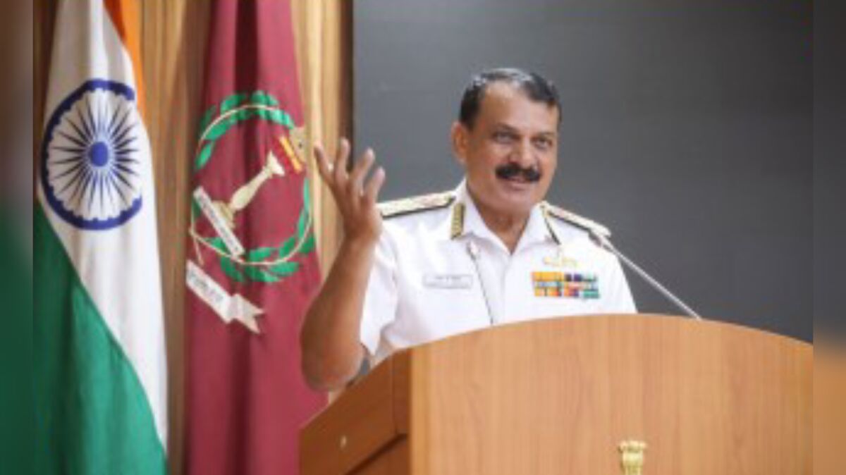 ऑपरेशन सिंदूर पर बड़ा खुलासा: दिनेश के. त्रिपाठी बोले—‘कुछ ही मिनट में पाकिस्तान पर हमला करने को तैयार थी नेवी’