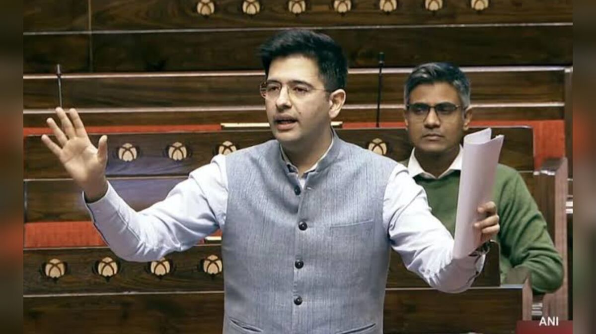 चुप्पी बनी वजह? आम आदमी पार्टी ने राघव चड्ढा को हटाया, मित्तल को दी कमान