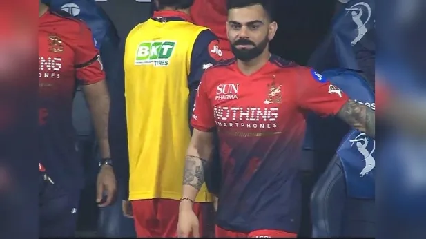 RCB की जीत के बीच बढ़ी चिंता: चोट के कारण फील्डिंग में नहीं उतरे Virat Kohli, कप्तान ने दिया बड़ा अपडेट