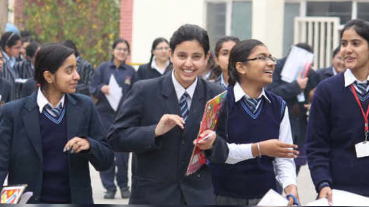 CBSE 10वीं रिजल्ट 2026 जारी: 26 लाख छात्रों का इंतजार खत्म, पहली बार लागू हुई ‘दो परीक्षा’ व्यवस्था