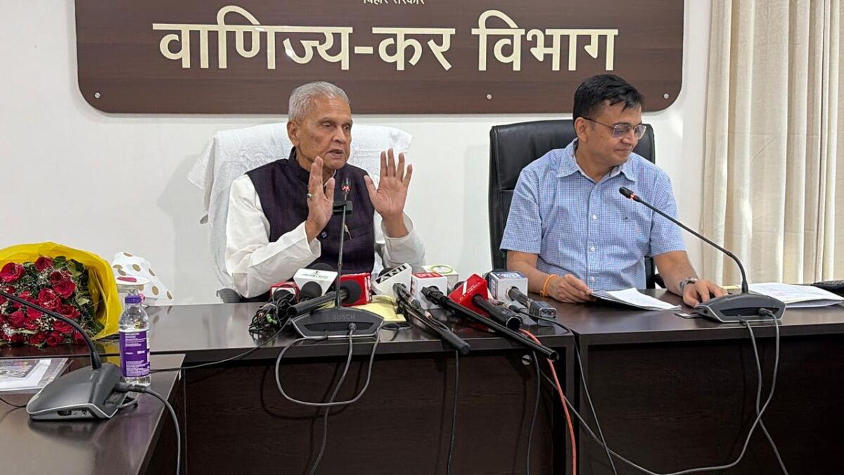 BIHAR REVENUE BOOM: ₹43,324 करोड़ का विशाल संग्रह; टैक्स कलेक्शन में बिहार ने 'नेशनल एवरेज' को पछाड़ा; जीएसटी और निबंधन में ऐतिहासिक रिकॉर्ड; देश के टॉप-4 राज्यों में बिहार की धमक 1 BIHAR REVENUE BOOM: ₹43,324 करोड़ का विशाल संग्रह; टैक्स कलेक्शन में बिहार ने 'नेशनल एवरेज' को पछाड़ा; जीएसटी और निबंधन में ऐतिहासिक रिकॉर्ड; देश के टॉप-4 राज्यों में बिहार की धमक