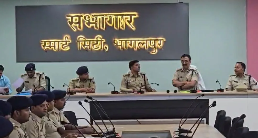 भागलपुर पहुंचे यातायात डीआईजी सुशांत कुमार सरोज, विक्रमशिला सेतु से शहर की गलियों तक जाम मुक्ति की नई रणनीति 1 भागलपुर पहुंचे यातायात डीआईजी सुशांत कुमार सरोज, विक्रमशिला सेतु से शहर की गलियों तक जाम मुक्ति की नई रणनीति